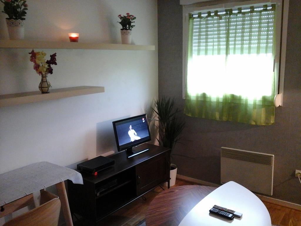 Appartement Beau Studio Noisy-Le-Grand Chambre photo